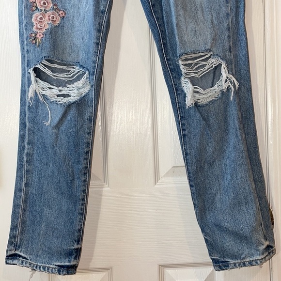 Garage Mom Jeans Floral Embroidered Distressed High Rise 7 - Picture 5 of 16